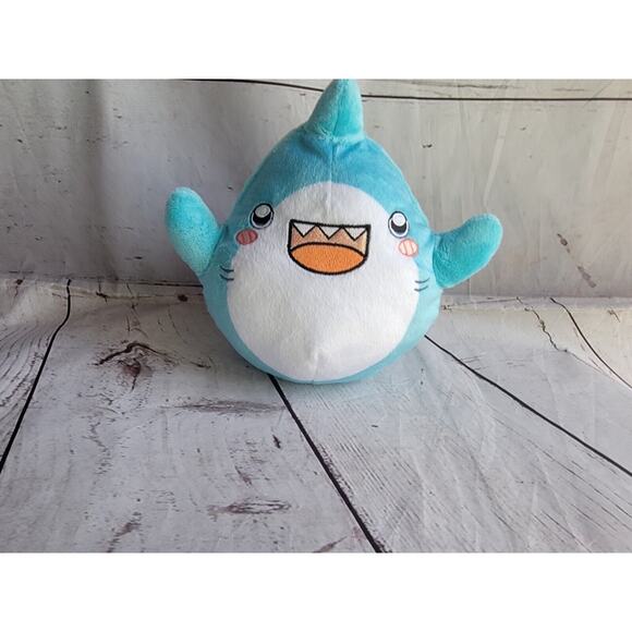 LankyBox 7 Inch Plush Thicc SHARK Stuffed Animal Toy - Picture 2 of 7